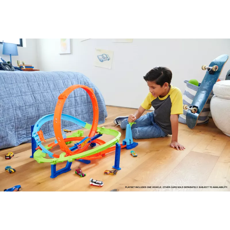 Hot Wheels Action Loop Cyclone Challenge Trases Komplekts ar 1:64 Mēroga Auto, Viegla Uzglabāšana