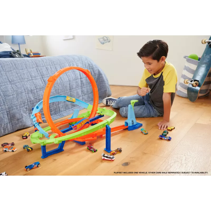 Hot Wheels Action Loop Cyclone Challenge Trases Komplekts ar 1:64 Mēroga Auto, Viegla Uzglabāšana
