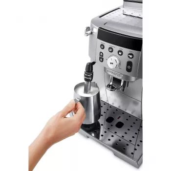 DeLonghi Magnifica S ECAM250.31.SB pilnībā automātiska espresso automāts - sudraba