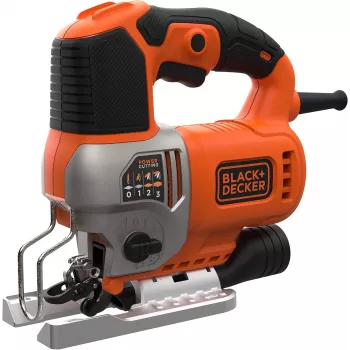 Black & Decker BES610K-QS 650W Svārsta zāģis komplektā ar kasti