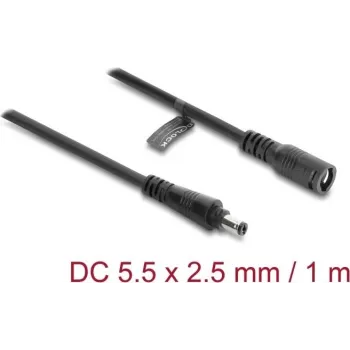 Delock DC pagarinātājvads 5.5 x 2,5 mm vīrišķais–sieviešu ar bajonetes slēdzeni 18 AWG, 1 m, melns (67392)