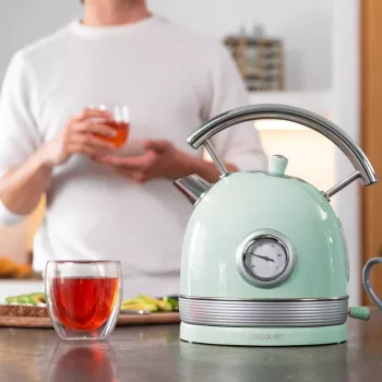Cecotec Tējkanna ThermoSense 420 Vintage 2200 W Elektriskā 1.8 L Nerūsējošais tērauds 360° Rotējoša pamatne Gaiši zaļa