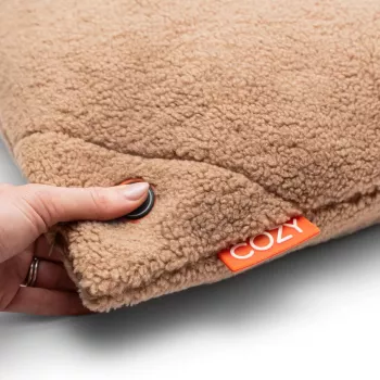 Bodi-Tek BT-CSHT2-W-LC-PB10 COZY Una Sildošais Komforta Spilvens 45 x 45 cm, Light Chocolate