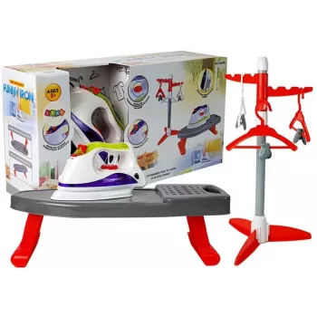 LEAN TOYS Iron on Batteries Board Stand with Hangers - Bērnu rotaļu gludināšanas komplekts ar gaismas un skaņas efektiem