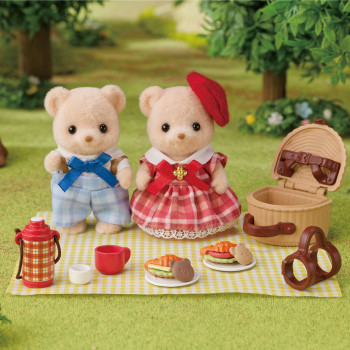EPOCH Sylvanian Families Biscuit Bear Siblings Picnic Fun rotaļu komplekts