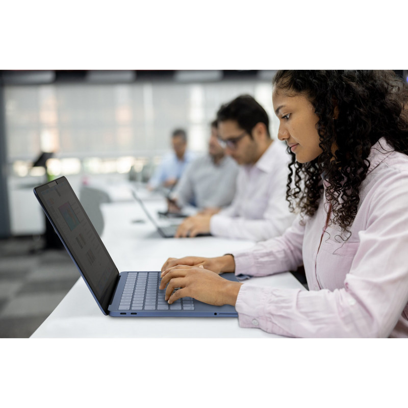 KENSINGTON konfidencialitātes ekrāna filtrs MacBook Neo 13 collu (2026) - Magnētisks, abpusējs, pret atspīdumu, zilās gaismas samazināšana 629091