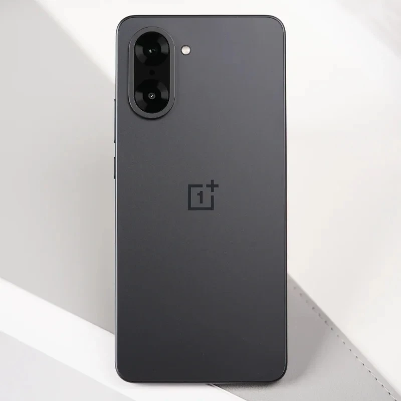 OnePlus Nord CE 5 5G viedtālrunis MediaTek Dimensity 8350 Apex 6,77 collu AMOLED displejs 5200 mAh 80 W SUPERVOOC 50 MP Sony kamera OIS