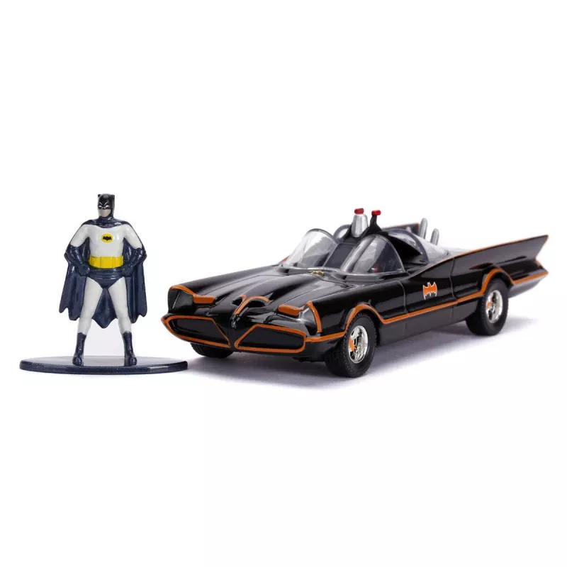 Jada Batman Batmobile 1:32 metāla modelis ar varoņa figūriņu, dažādi varianti