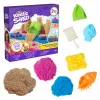 Kinetic Sand Beach Adventure Set – 907g smiltis 3 krāsās ar veidnēm, instrumentu un spēles paplāti