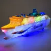 LEAN TOYS pasažieru kruīza kuģa rotaļlieta ar berzes piedziņu, gaismām un skaņām