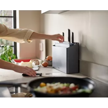 Joseph Joseph Folio Plus 8-Daļīgs Pelēks Nažu un Griešanas Dēļu Komplekts