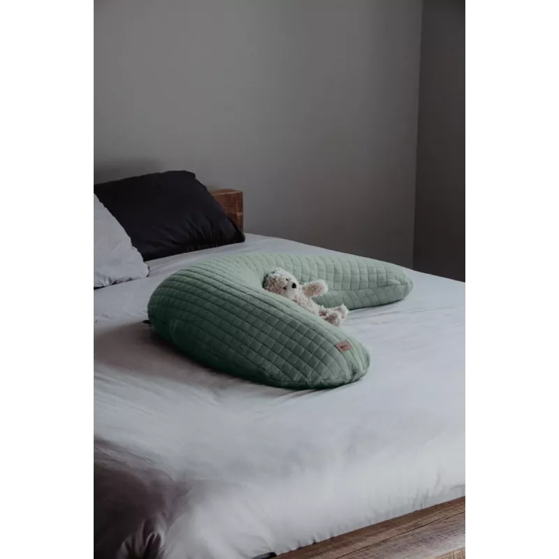 Beaba Big Flopsy grūtniecības un barošanas spilvens Fleur de Coton Sage Green
