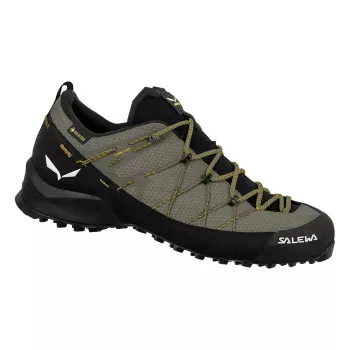 SALEWA Wildfire 2 GTX Approach Shoes UK 10.5 (EU 45) Black Out / Fluo Yellow