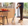Joseph Joseph CleanTech 2-in-1 uzklāšanas mops ar smidzinātāju