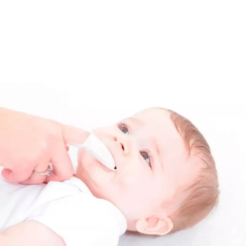 BRUSH BABY higiēnas salvetes smaganām ar kumelīti un ksilītu 0–16 mēn., 20 gab.