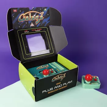 FIZZ CREATIONS Retro Arcade Galaga Plug & Play Wireless Console ar 2 Kontrolieriem