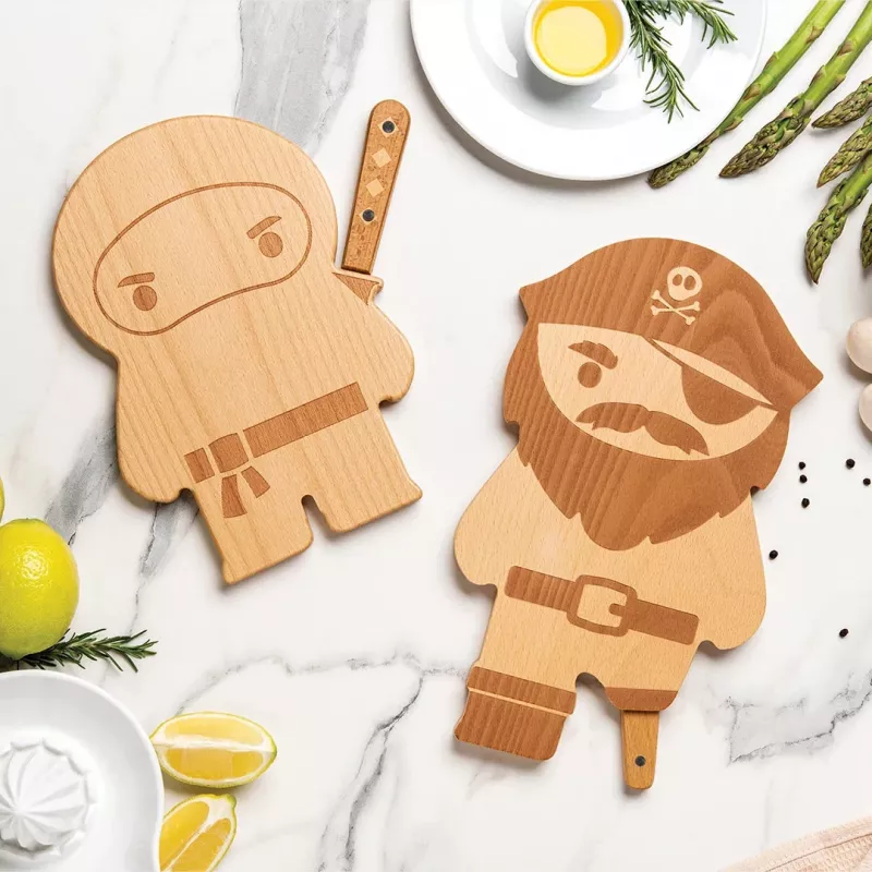 OTOTO Pirate Board Cutting Board & Knife Set