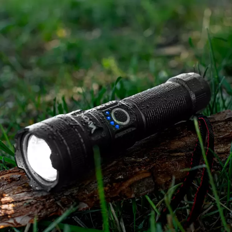 VAYOX VA0179 uzlādējams lukturis, 600 lm, 10 W, tālummaiņa, ārējā akumulatora funkcija, USB-C