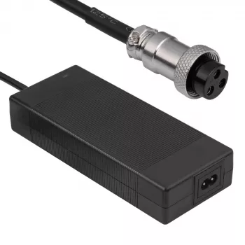 Akyga AK-EV-22 elektrovelosipēda lādētājs 60 V (16S) Li-Ion akumulatoriem, 67,2 V, 2 A, 135 W, GX16 12 mm ligzda, 1,2 m