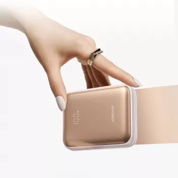 Powerbank Joyroom JR-PBF27 22.5W 10000mAh ar diviem iebūvētiem kabeļiem - Zelts