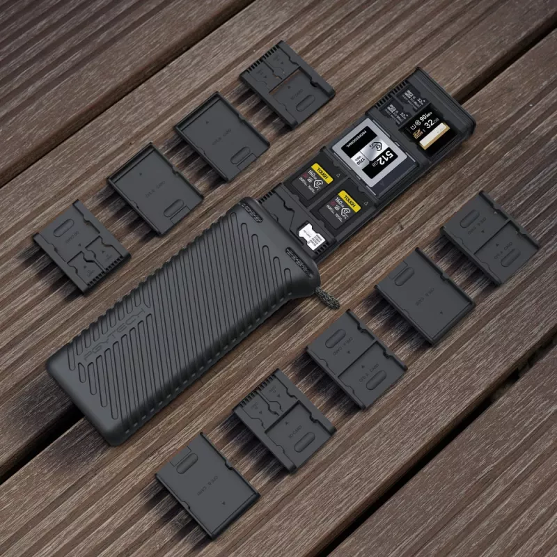 PGYTECH CreateMate Memory Card Case ar USB-C karšu lasītāju, Space Gray
