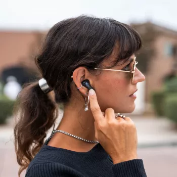 JLab Epic Pods ANC True Wireless Earbuds ar hibrīdo aktīvo trokšņu slāpēšanu, Bluetooth 5.3, IP55, 50 h darbības laiks, melns