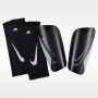 Nike Mercurial Lite Futbola Apakšstilbu Aizsargi Melni DN3611-010 L izmērs