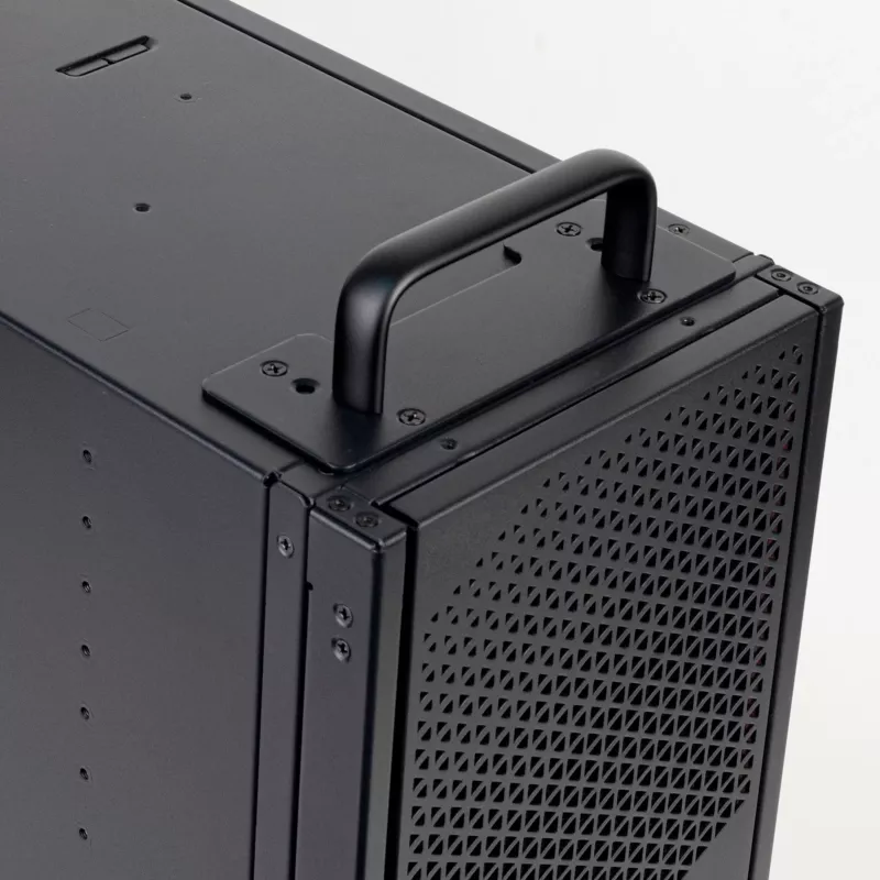 SilverStone RAC-CF4-440 4 kanālu ventilatora regulators, 5,25 collu nodalījumam, 30W uz kanālu, melns