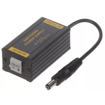 1500W tīrā sinusa sprieguma invertors ar lādētāju un UPS funkciju