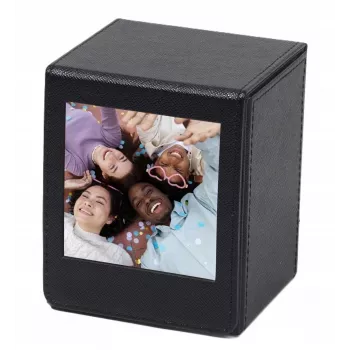 LOVEINSTANT foto glabāšanas kārba Fujifilm Instax Square - melna ar skata logu, ietilpība 100 fotogrāfijām