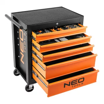 NEO TOOLS darbnīcas skapis ar 5 atvilktnēm un 117 instrumentiem, lodīšu gultņu slīdnēm, centrālo slēdzeni, 400 kg statisko slodzi, melns