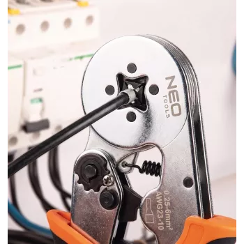 NEO Tools pašregulējošās sprūdrata krimpēšanas knaibles uzmavu galiem 0,25-6 mm² (AWG 23-10), kvadrātveida krimps, ergonomisks divkomponentu rokturis, 200 mm