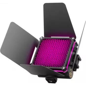 Zhiyun M20C COMBO RGB LED aizpildījuma gaisma ar magnētisko stiprinājumu, 20W, 2700K-6500K, CRI≥95, OLED displejs, Bluetooth aplikācijas vadība, mini statīvs, difuzors, režģis, uzglabāšanas soma