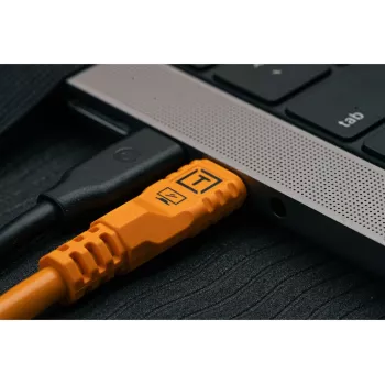 Tether Tools TetherPro Optima 10G USB-C–USB-C leņķa kabelis, 1.8 m, oranžs (CUC06RTG2-ORG)
