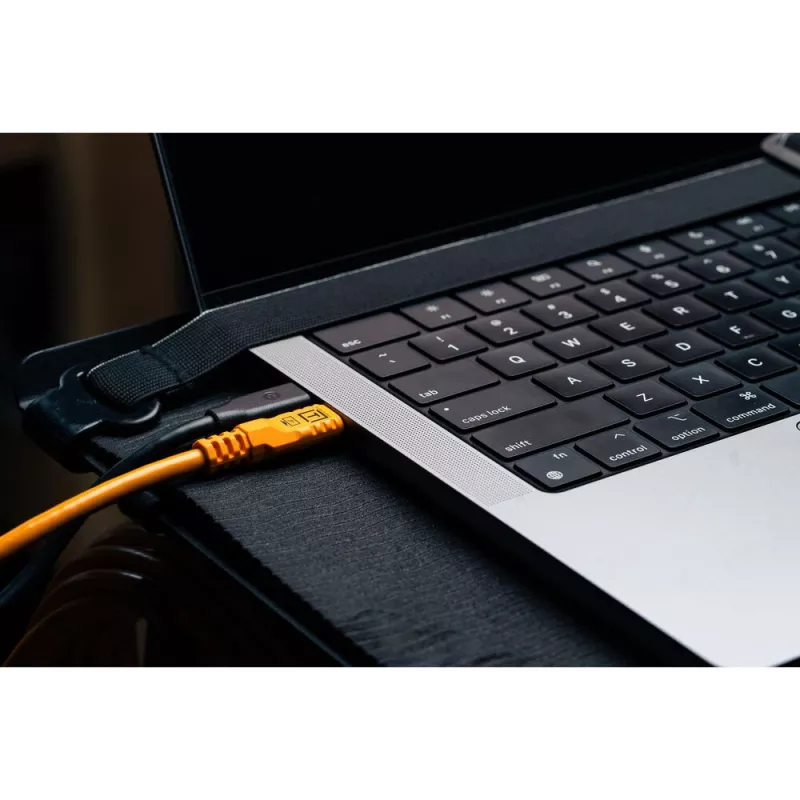 Tether Tools TetherPro Optima 10G USB-C–USB-C leņķa kabelis, 1.8 m, oranžs (CUC06RTG2-ORG)