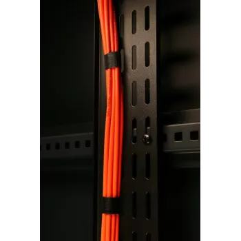 DSIT Vertikālais kabeļu pārvaldības panelis 18U 30cm plats Melns (DS-CABLETRAY-18U-30)
