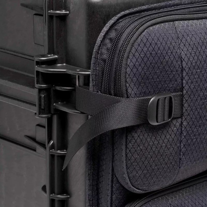 Manfrotto Pro Light Tough 15 collu klēpjdatora maciņš, melns