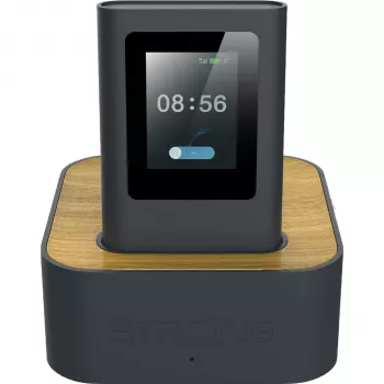 Strong HOPI-5G-D6 5G āra maršrutētājs ar Wi-Fi 6 AX1800, IP67, PoE, divu joslu, 2x Gigabit Ethernet, Nano-SIM