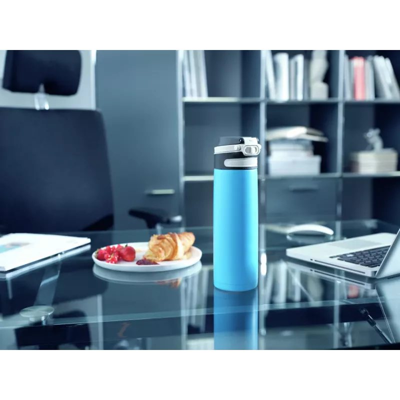 LEIFHEIT Thermos Flip 600ml gaiši zila vakuuma termoss no nerūsējošā tērauda