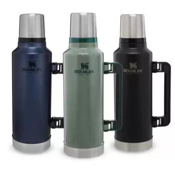 STANLEY Termoss The Legendary Classic Bottle 1,9L matēti melns