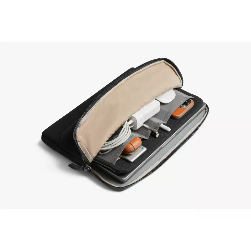 Bellroy Laptop Caddy 14 inch portatīvā datora futrālis ar aksesuāru kabatām - melns
