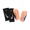 Nike Mercurial Lite futbola apakšstilba aizsargi oranži DN3611 852 L