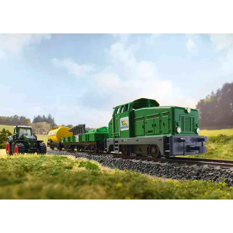 Märklin 29653 H0 starta komplekts lauksaimniecība - digitālā tvaika lokomotīve BR 81 ar mfx+ skaņu, Mobile Station 3, C-Track ovāls, vagoni ar traktoru un siena ķīpām