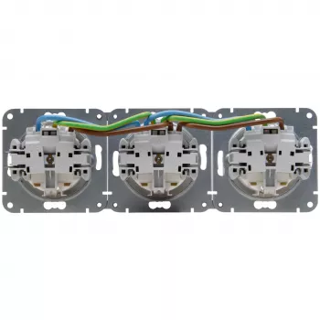 HEINRICH KOPP HK07 KombiQuick 3 ligzdu sienas kontaktligzda, horizontāla, tīri balta 133329009