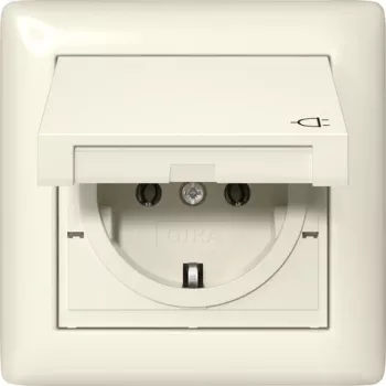 Gira 415701 SCHUKO kontaktligzda ar vāciņu, IP44, tīri balta