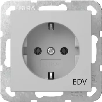 Gira 4458015 SCHUKO kontaktligzda ar EDV System uzrakstu, tīri balta spīdīga