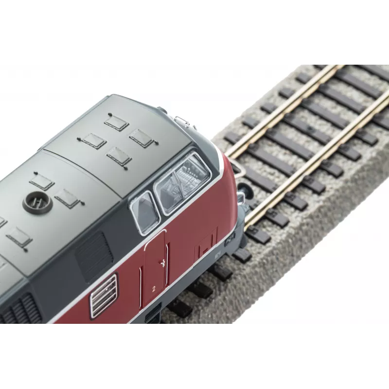PIKO 59727 H0 skaņas dīzeļlokomotīve BR 220 DB IV ar PIKO skaņas dekoderi