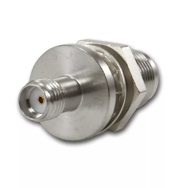 Telegärtner TNC sieviešu uz SMA sieviešu koaksiālais adapteris, 50 Ohm, DC-6 GHz, niķelis/zelts J01019A0028