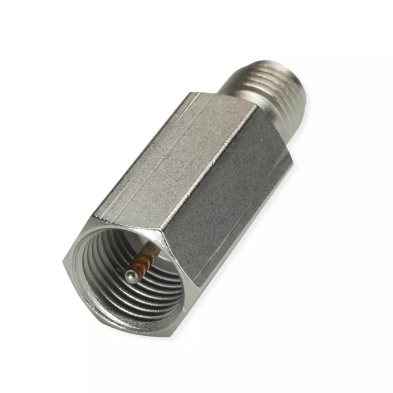 Telegärtner J01703A0000 FME kontaktdakša uz SMA ligzdu RF koaksiālais adapteris, 50 omi, DC-3 GHz, melns