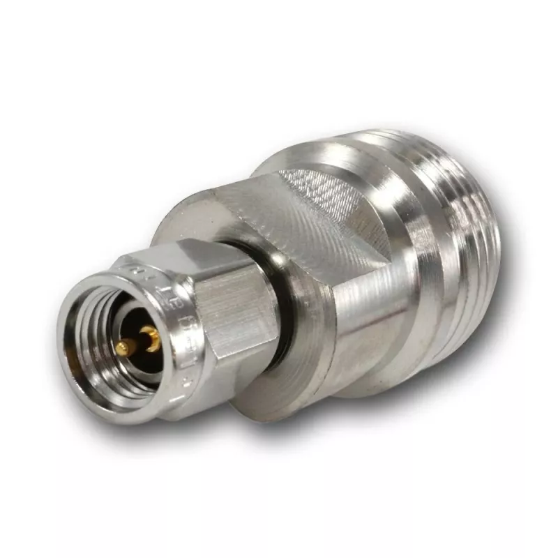 Telegärtner Inter-Series koaksiālais adapteris SMA male uz N female 50 Ohm DC-18 GHz